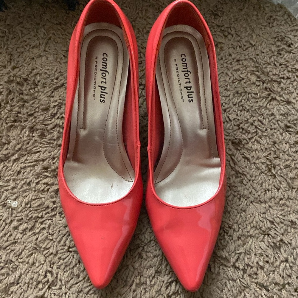 Comfort Plus by Predictions pinkish red